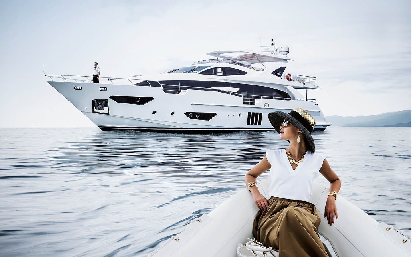 azimut yacht charter